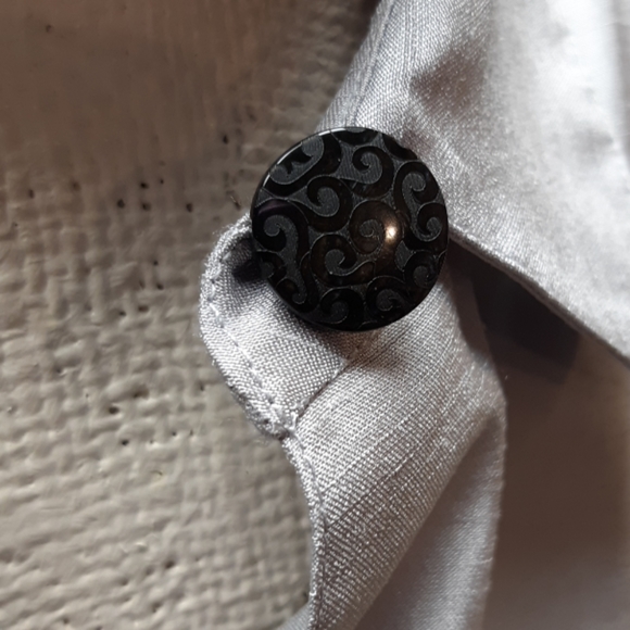 Petite Metallic Silver gray button up Shirt B9 - Picture 7 of 8